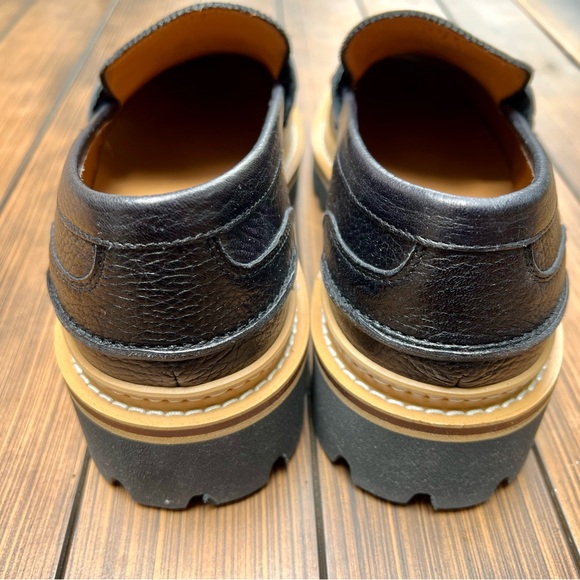 NIB Taft Country Loafer in black